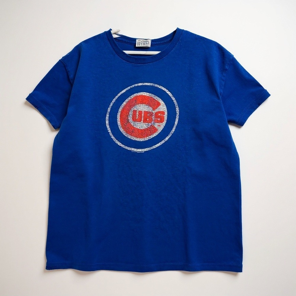 Chicago Cubs Graphic Tee Blue Distressed Logo‎ Large Kids Sporty